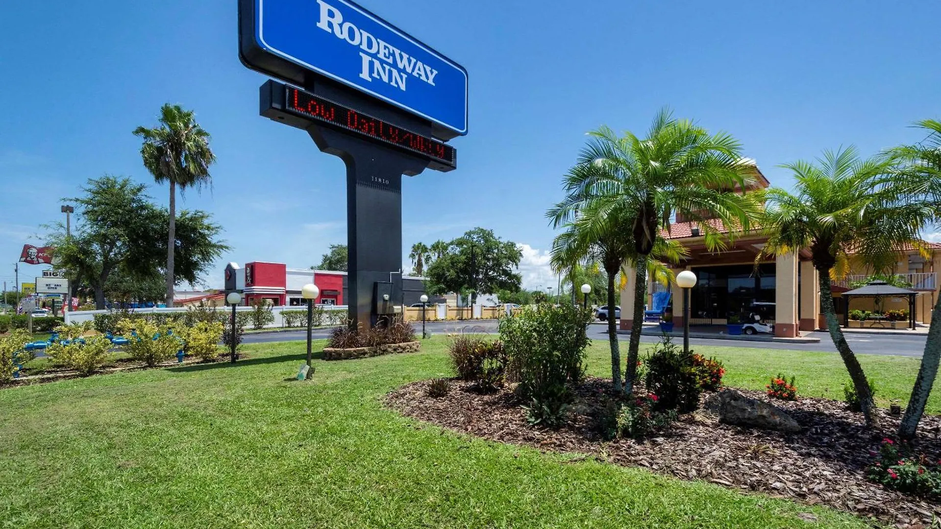 Where to Stay Near Gulf View Square Mall: 4 Budget Hotels